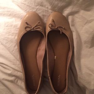Tan Flats
